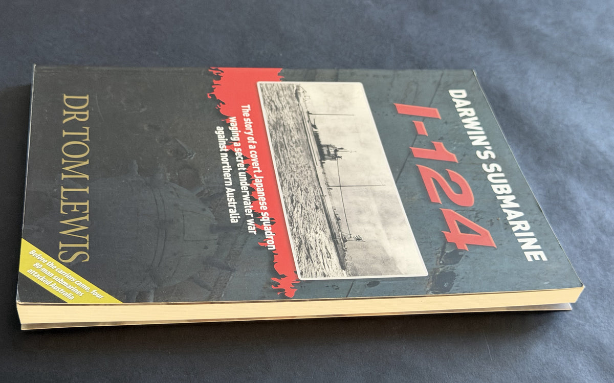 Darwin's submarine I-124 by Lewis, Tom