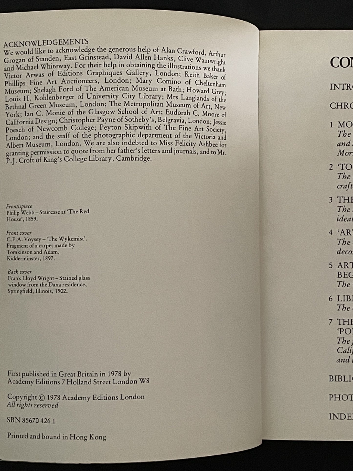 Arts & Crafts in Britain and America by Isabelle Anscombe & Charlotte Gere