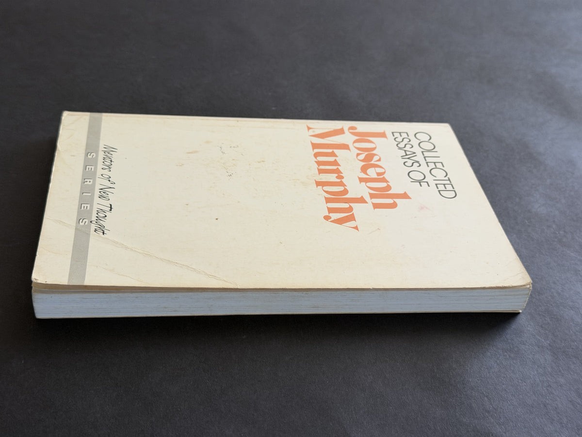 Collected essays of Joseph Murphy. by Joseph Murphy