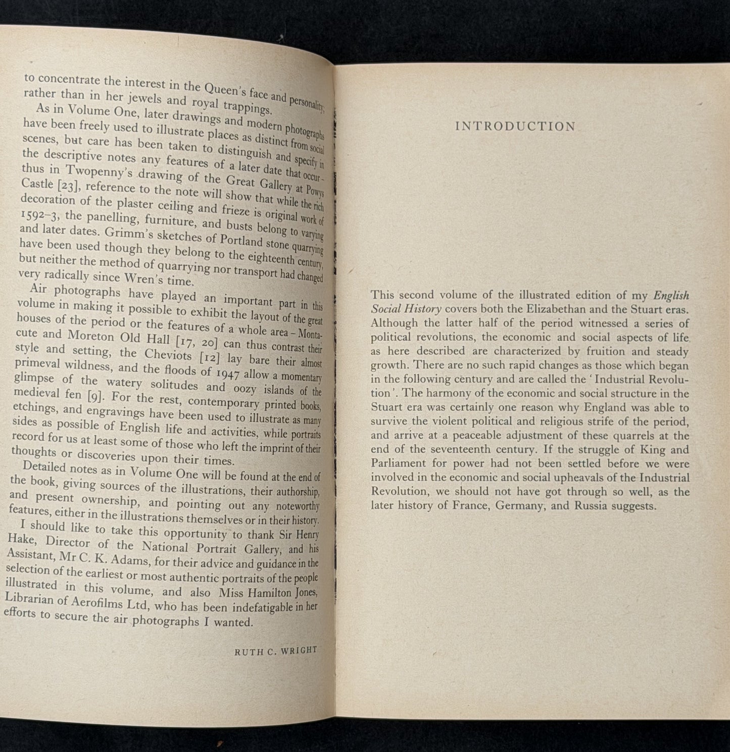 Illustrated English Social History: 2 by G. M. Trevelyan