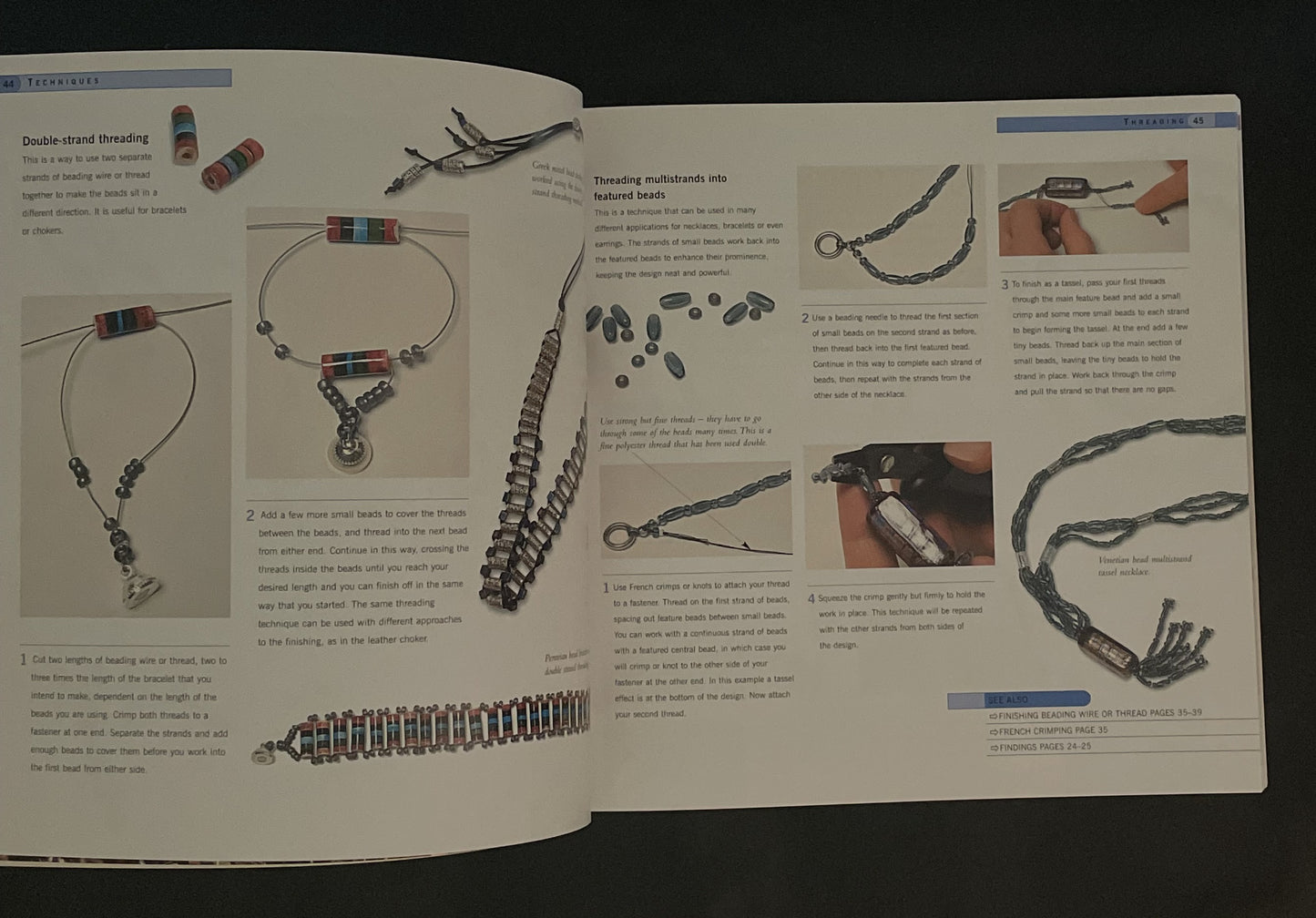 The Encyclopedia of Beading Techniques by Sara Withers, Stephanie Burnham