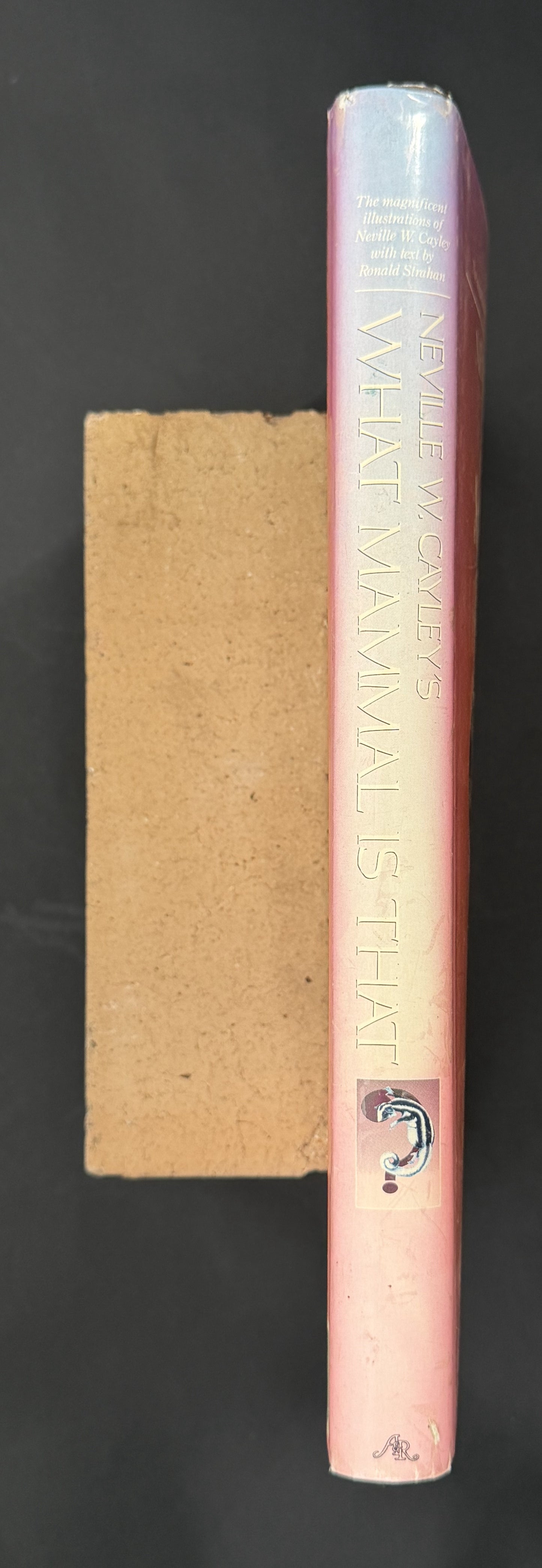 What Mammal is That? by Ronald Strahan, Neville William Cayley