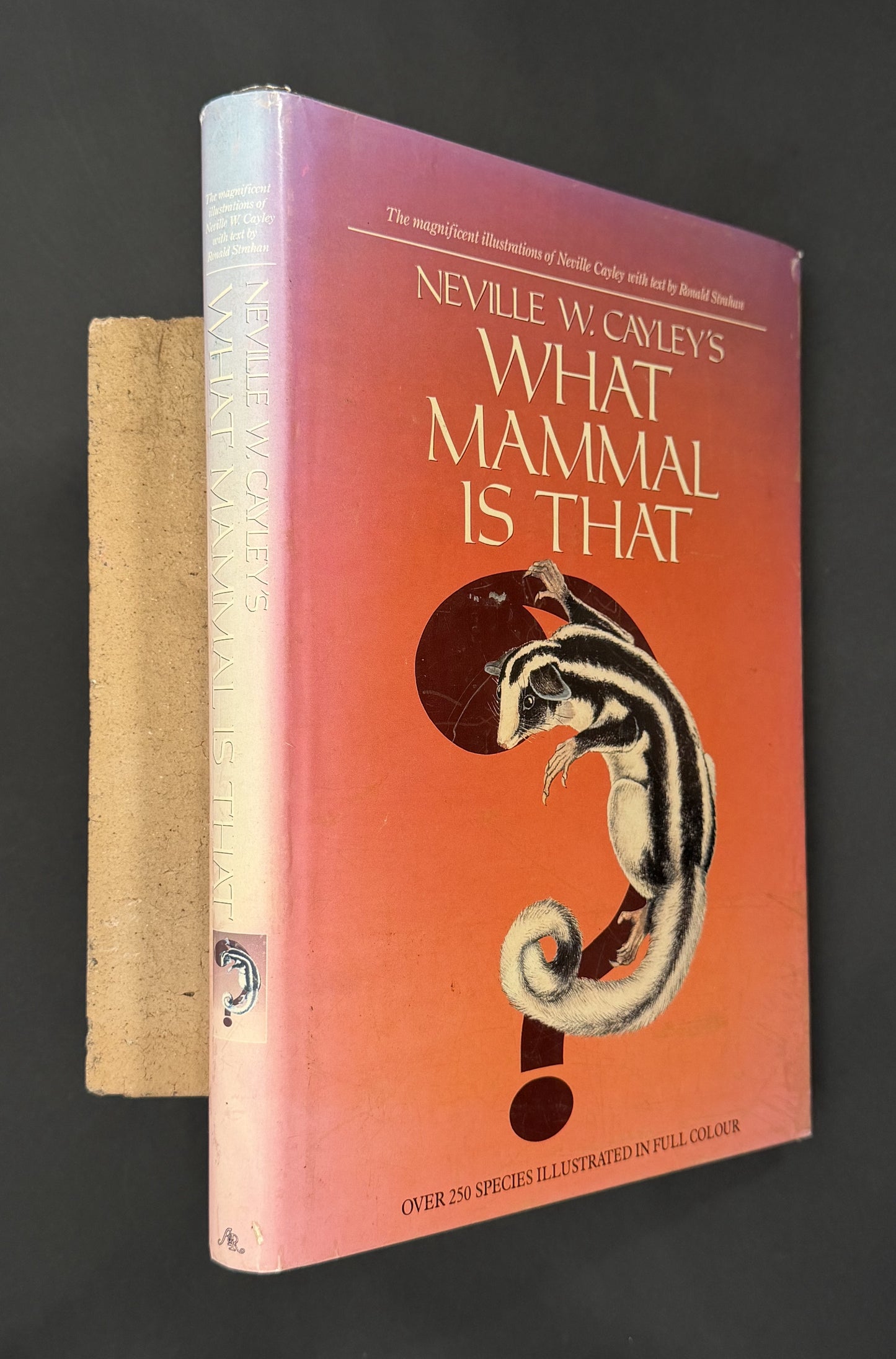 What Mammal is That? by Ronald Strahan, Neville William Cayley