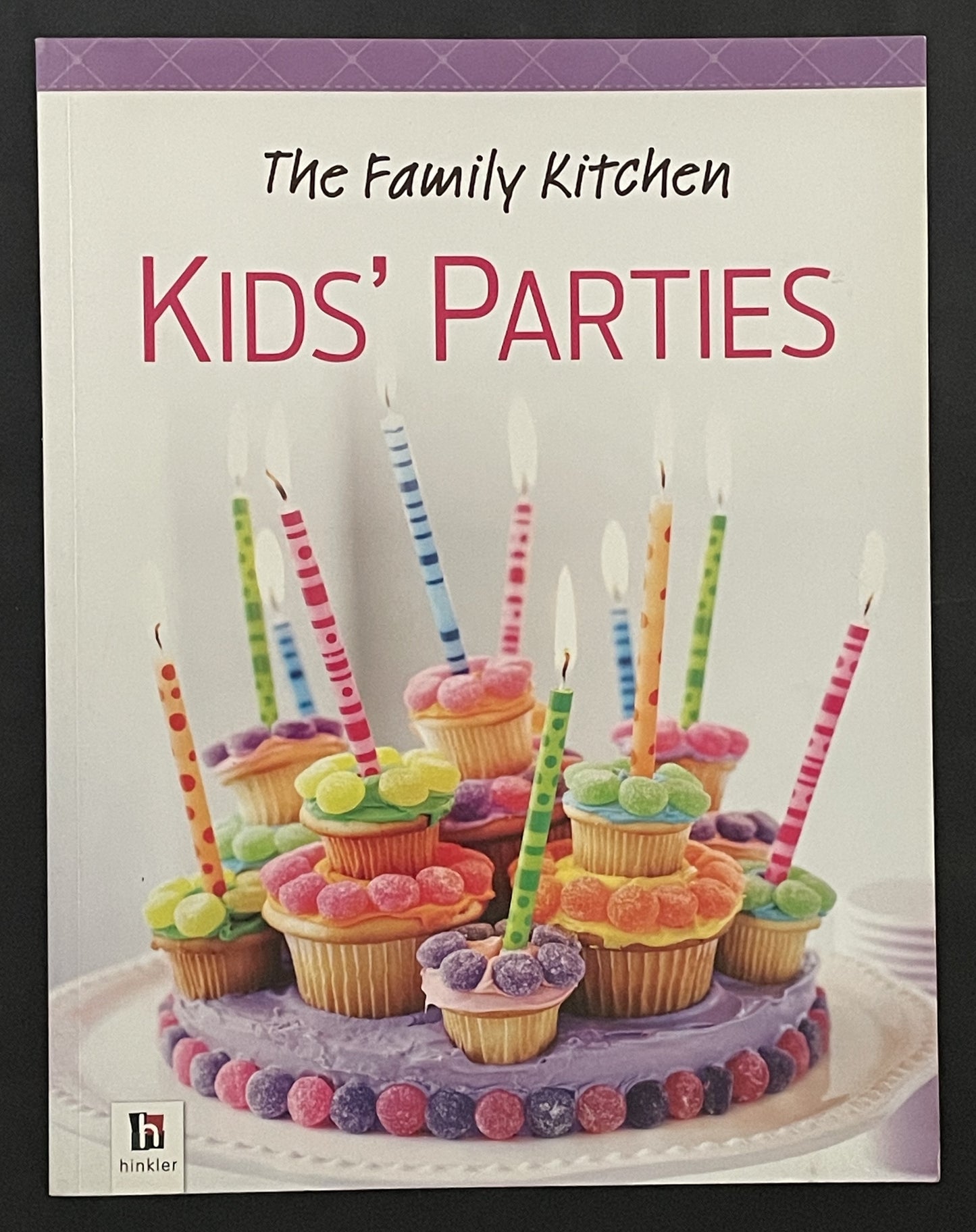 The Family Kitchen by Hinkler Books Pty, Limited