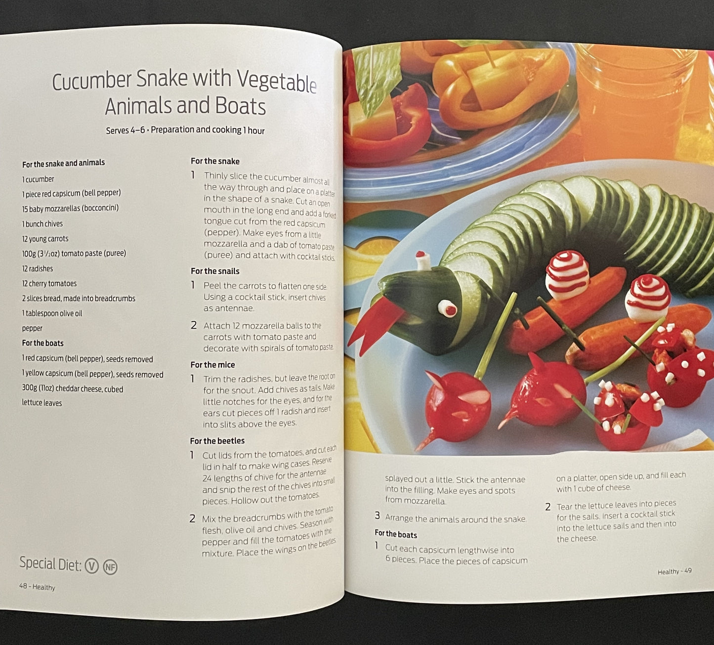 The Family Kitchen by Hinkler Books Pty, Limited