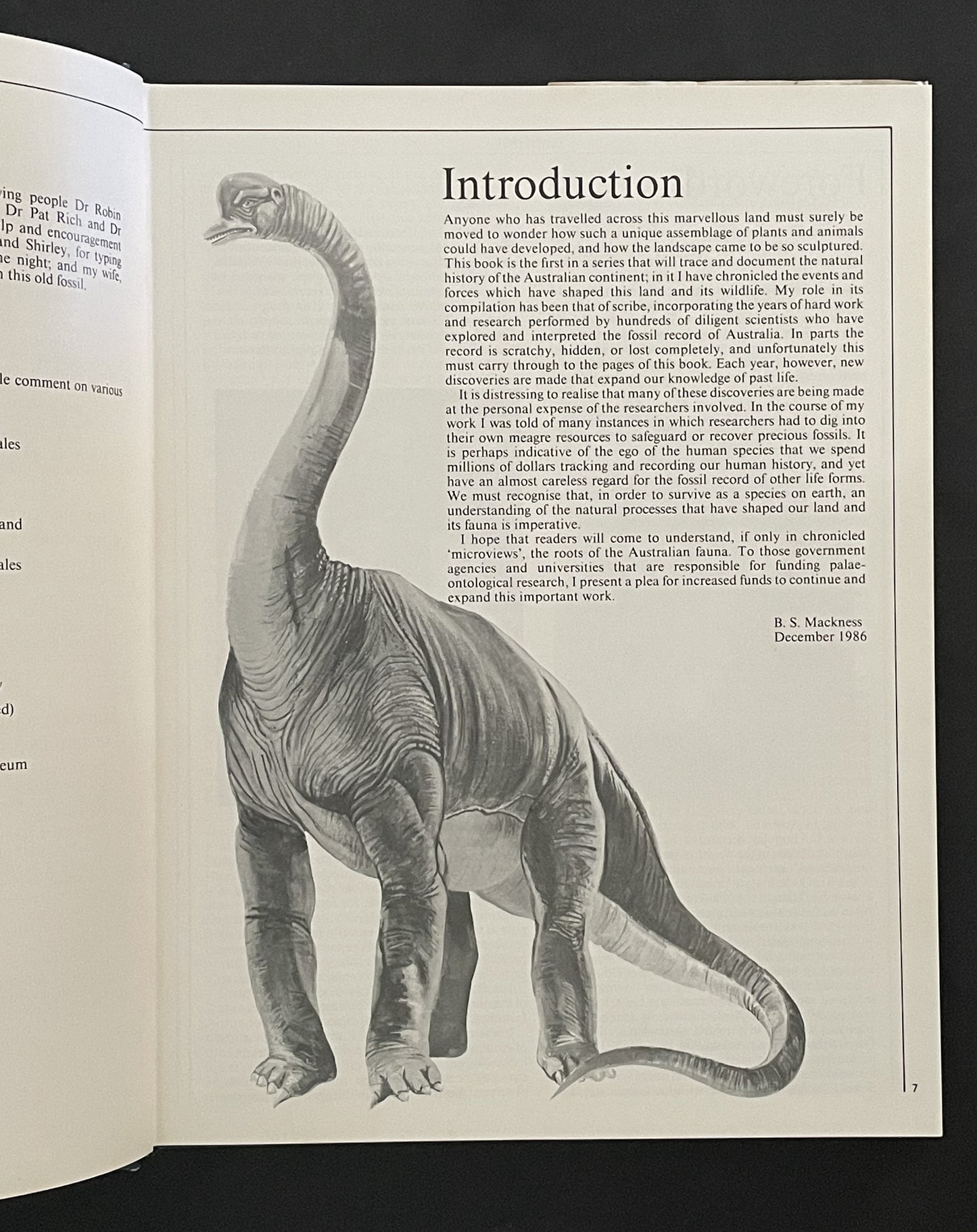 Prehistoric Australia by Brian Mackness