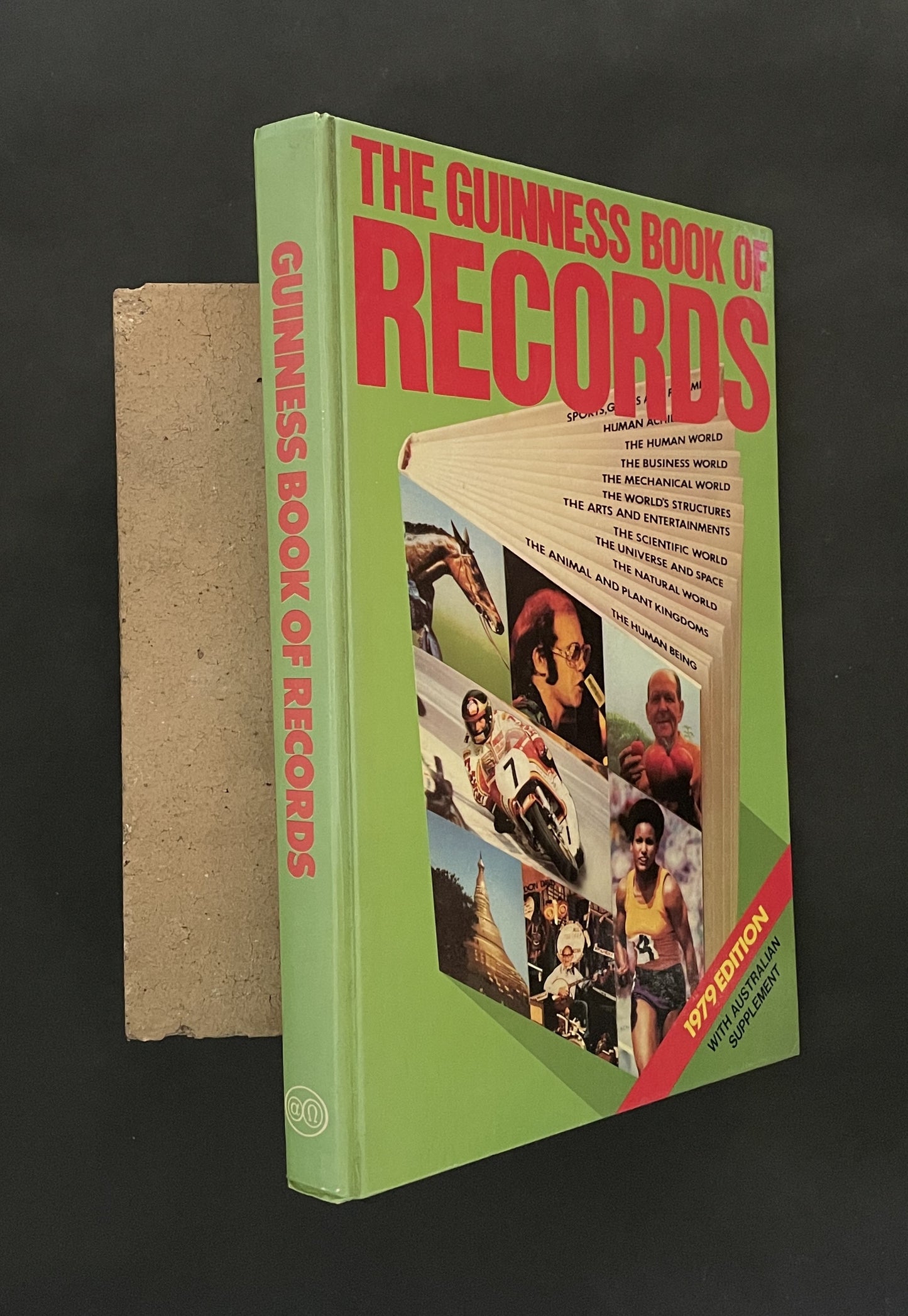 Guinness Book of Records by Norris Dewar McWhirter, Stan Greenberg
