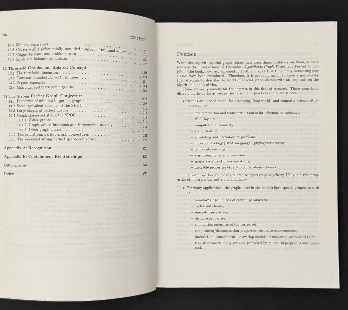 Graph Classes by Andreas Brandstadt, Van Bang Le, Jeremy P. Spinrad