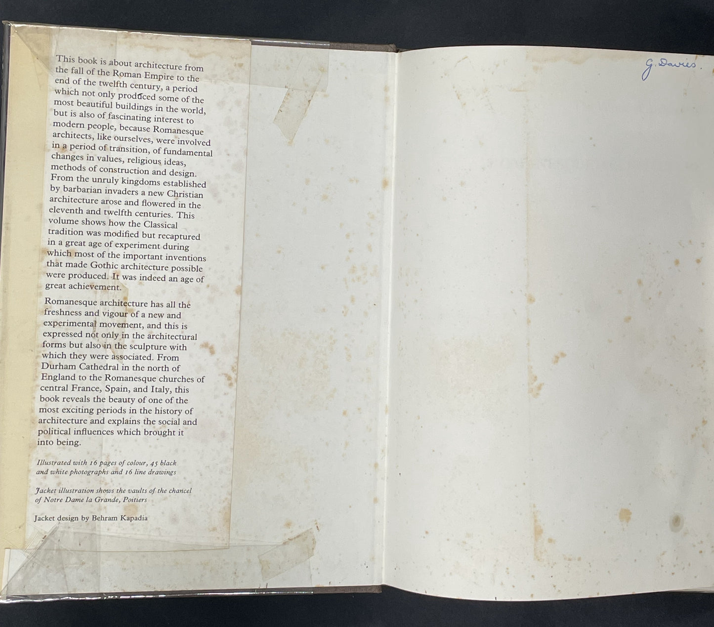 Romanesque Architecture by Bruce Allsopp