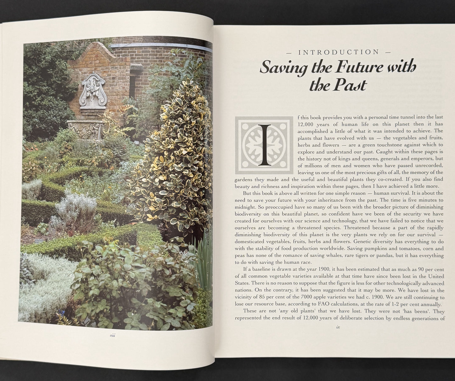 Heritage Gardening by Judyth A. McLeod