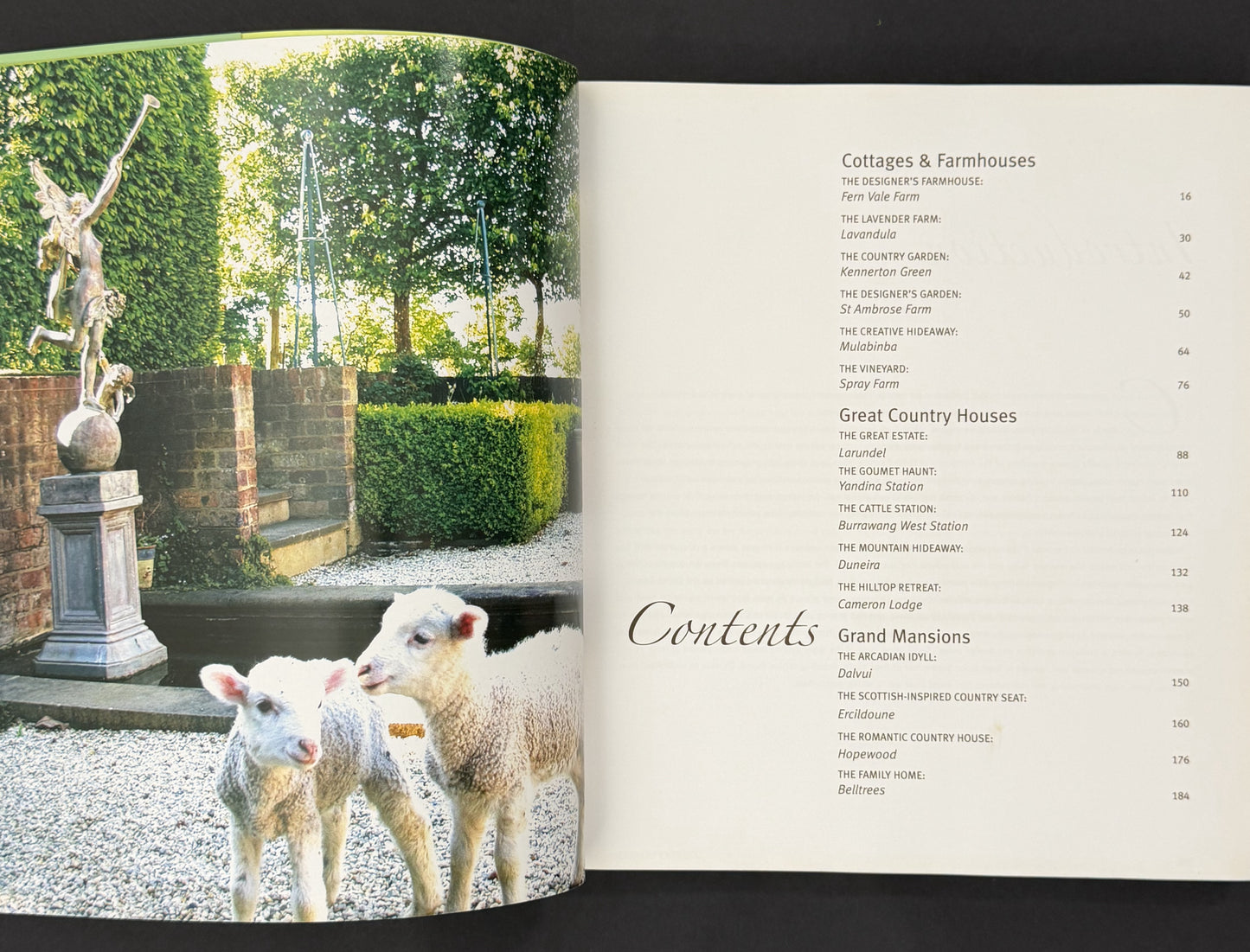 Country Estates of Australia by Janelle McCulloch