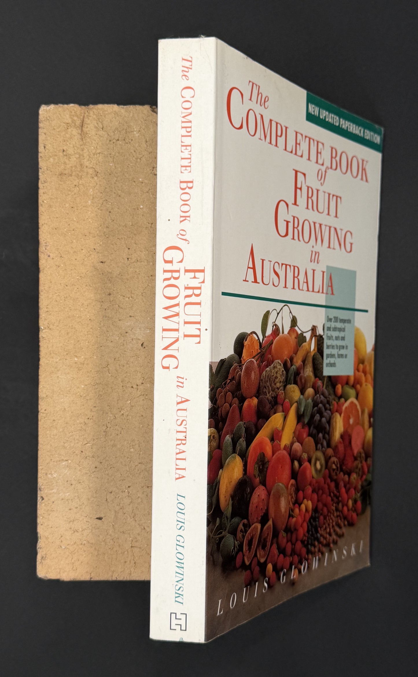 The Complete Book of Fruit Growing in Australia by Louis Glowinski