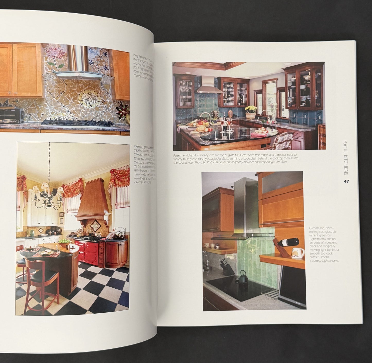 Glass Tile Inspirations for Kitchens and Baths by Patricia Hart McMillan et al.