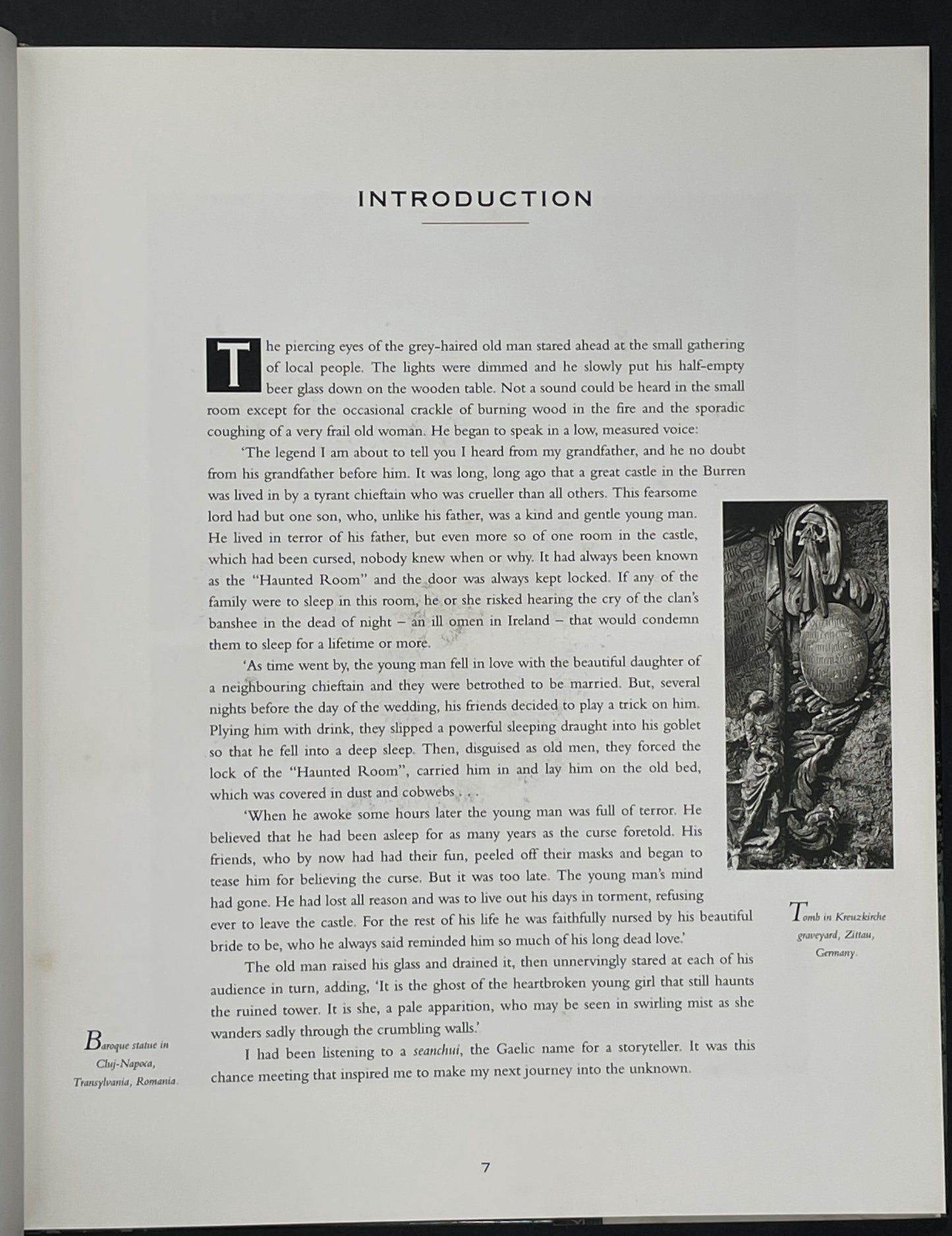 The Journal of a Ghosthunter by Random House, Simon Marsden