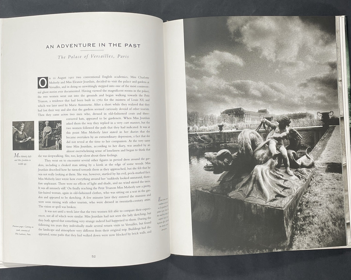 The Journal of a Ghosthunter by Random House, Simon Marsden