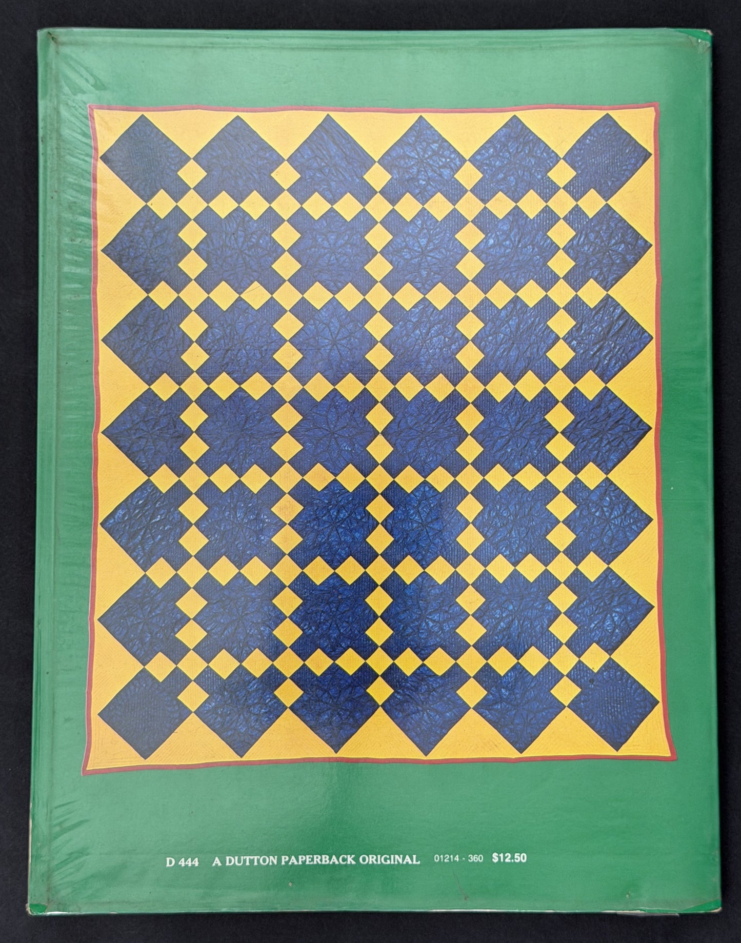 A Gallery of Amish Quilts by Robert Bishop, Elizabeth Safanda