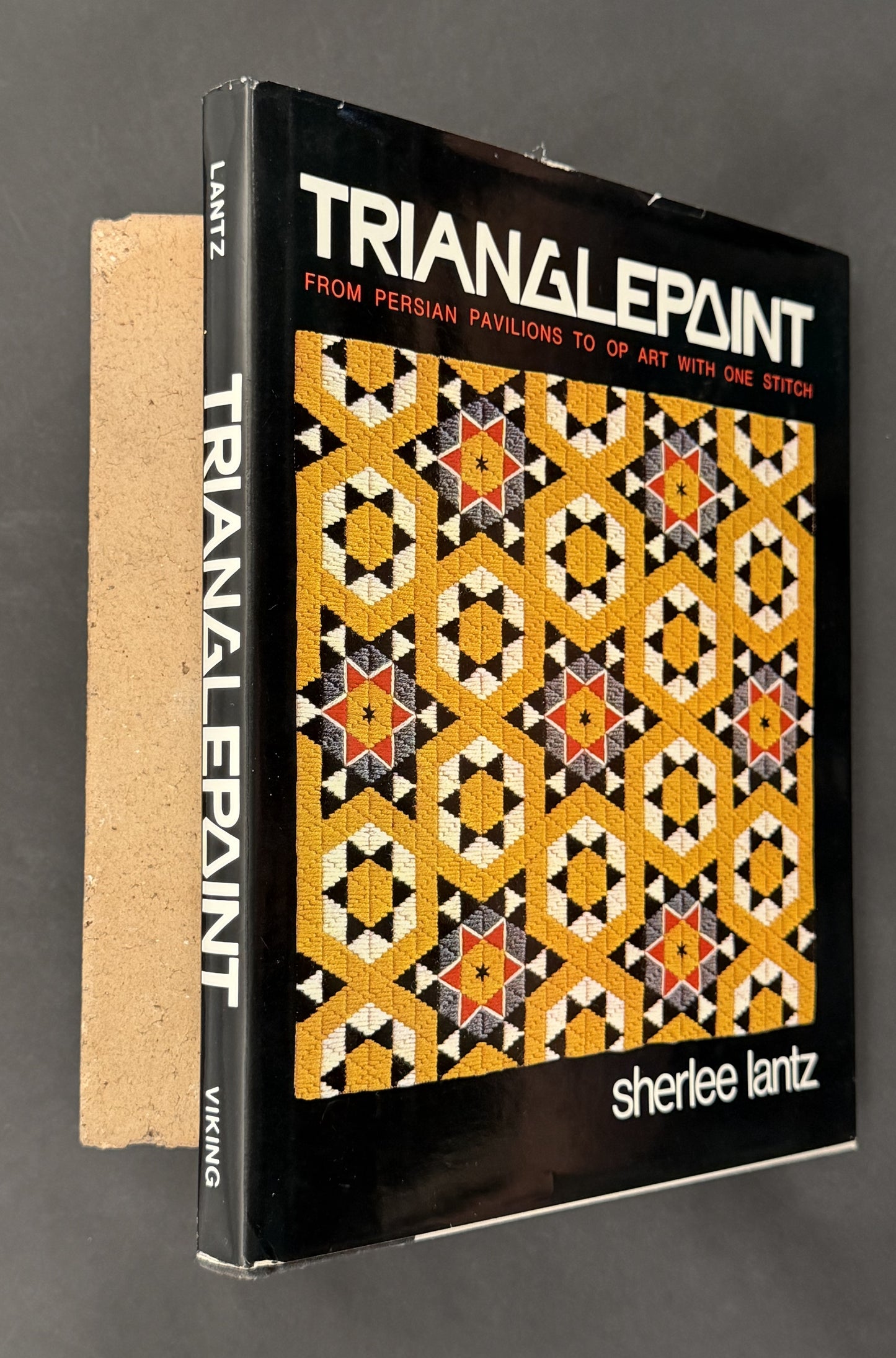Trianglepoint by Sherlee Lantz