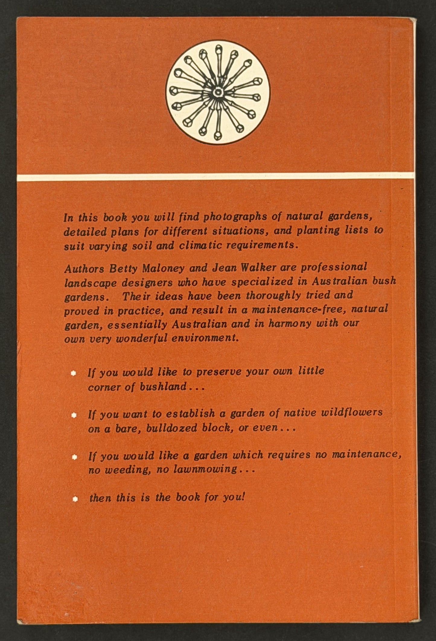 Designing Australian Bush Gardens by Betty Maloney, Jean Walker