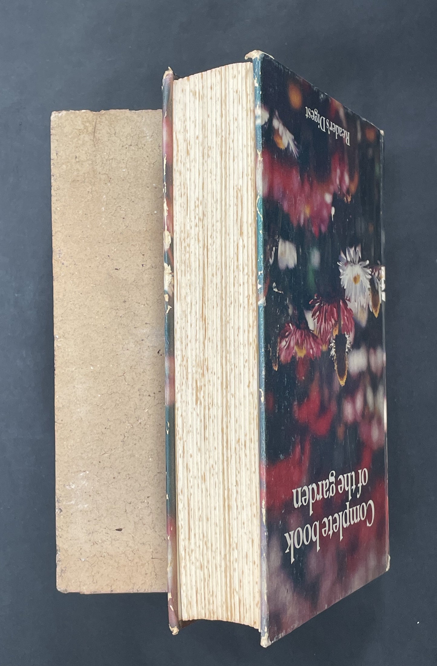 Complete Book of the Garden by Reader's Digest Association