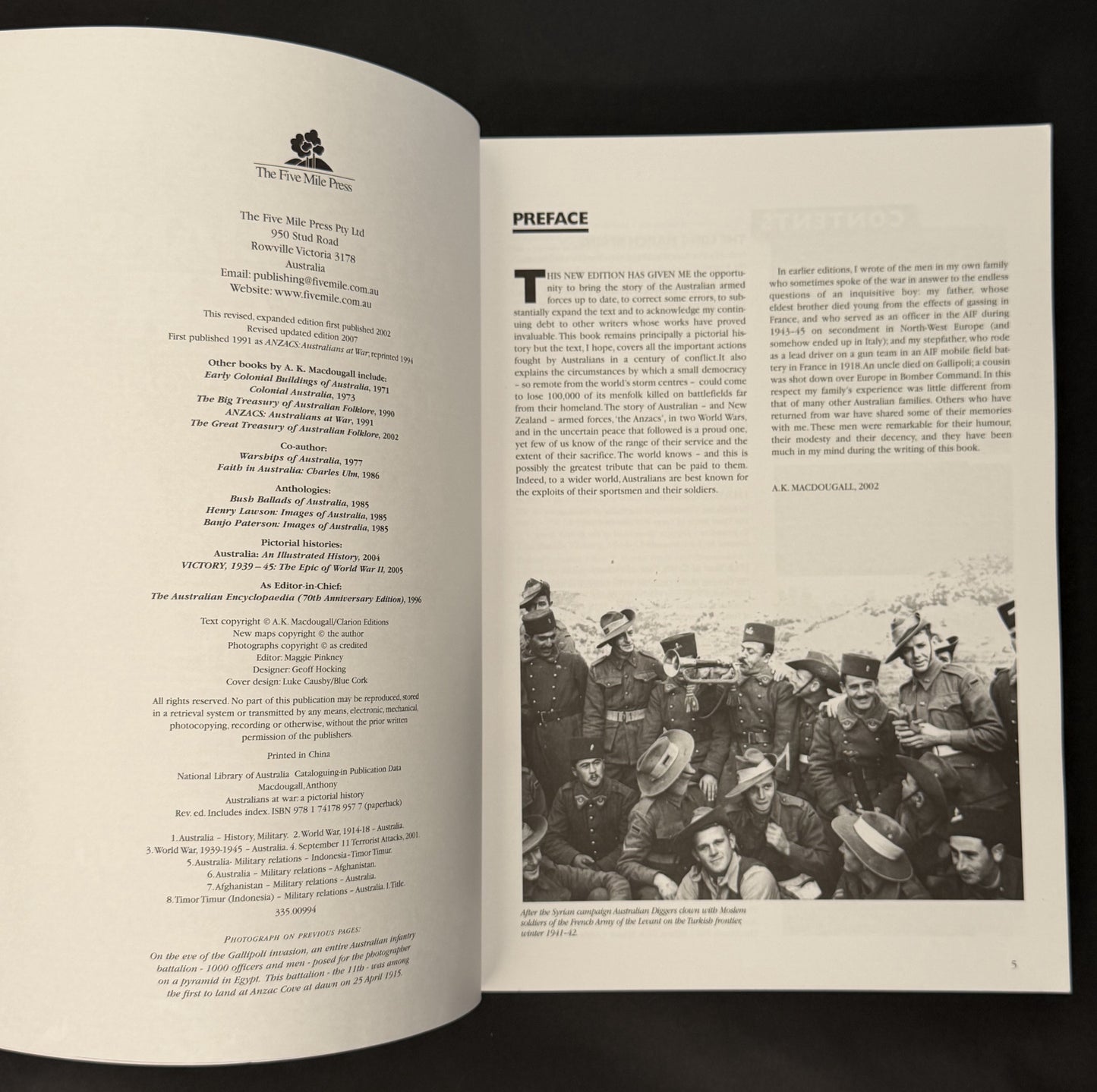 Australians at War by Anthony Macdougall