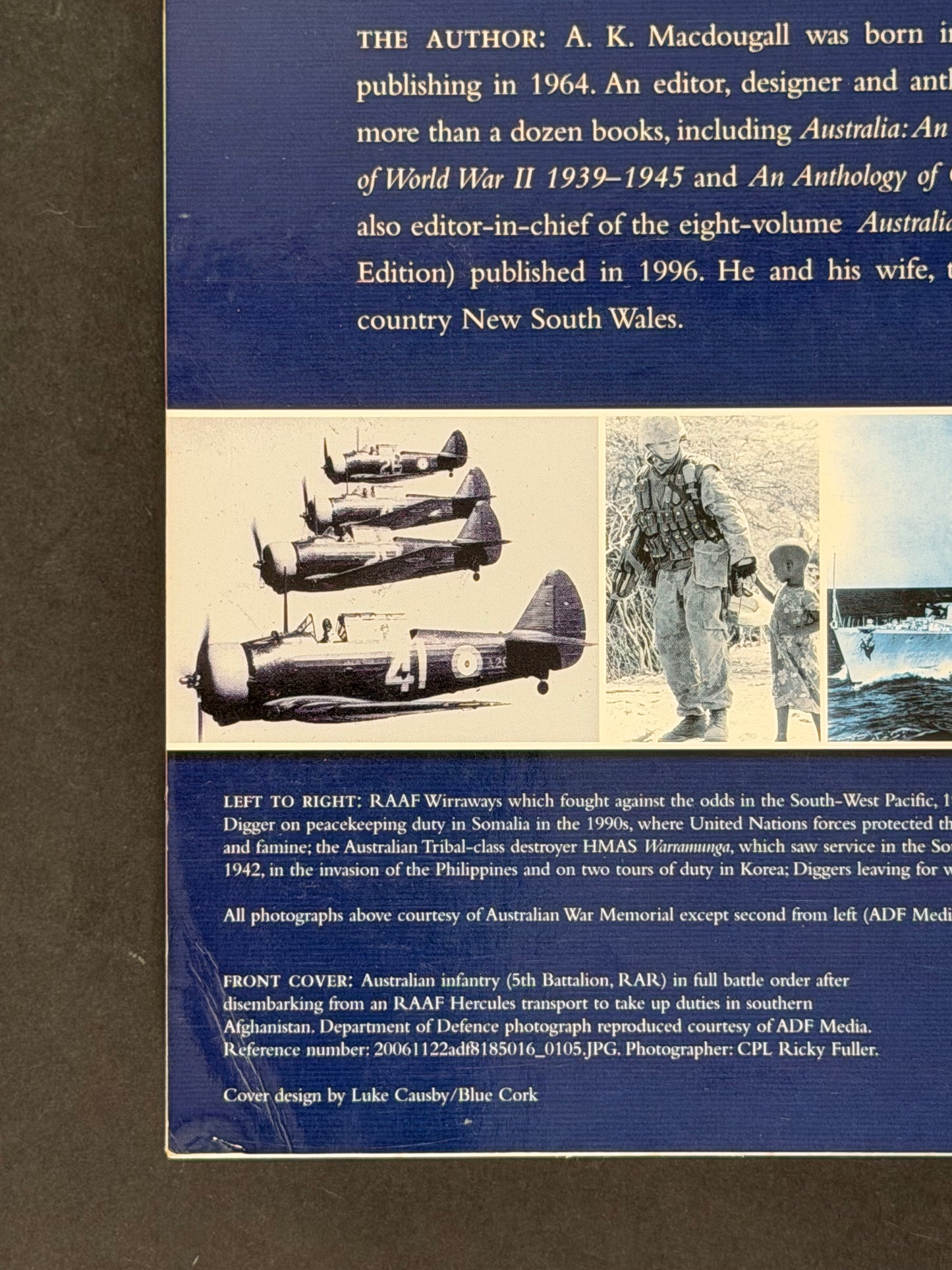 Australians at War by Anthony Macdougall