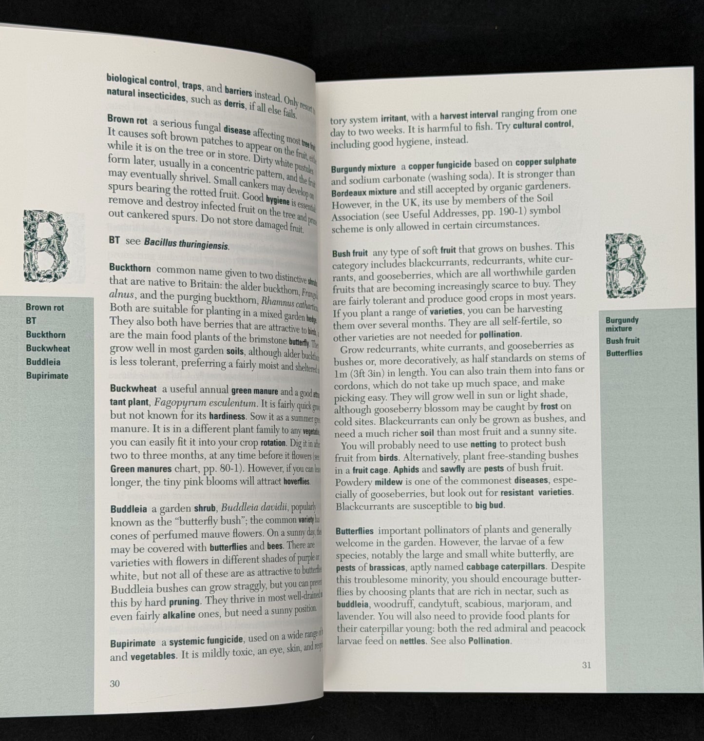 G is for EcoGarden by Nigel Dudley, Sue Stickland