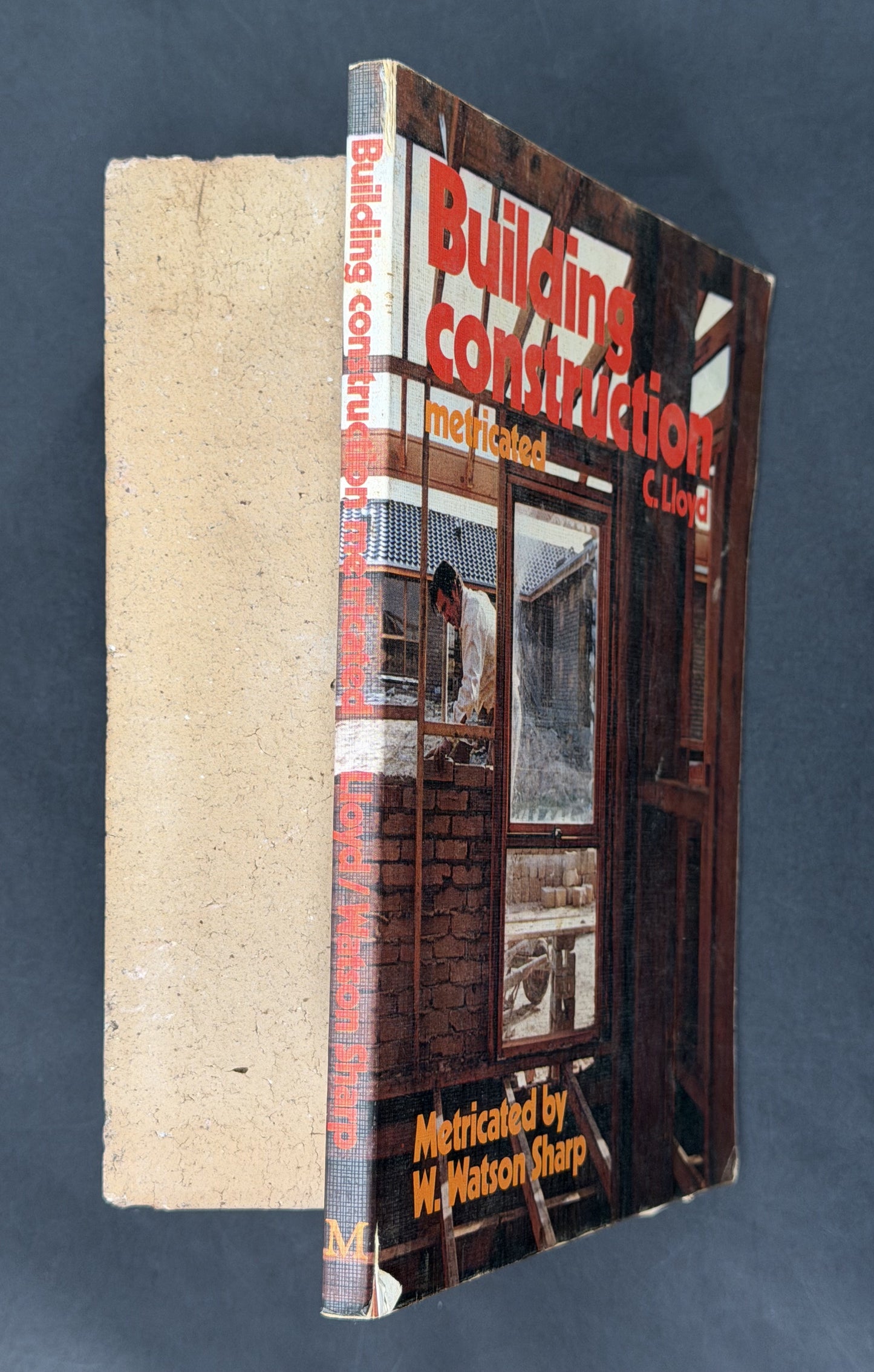 Building Construction by Clifford Lloyd