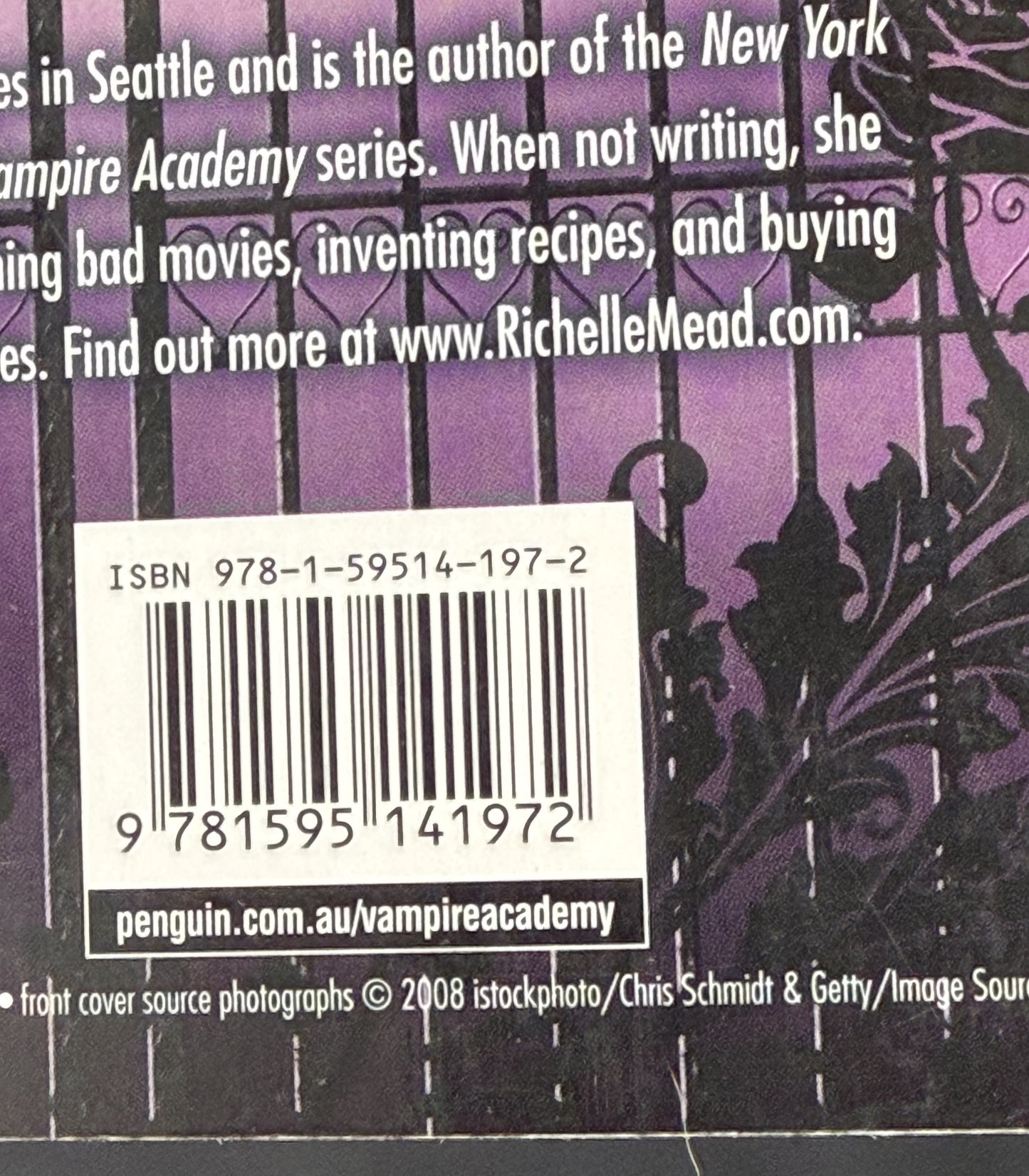 Shadow Kiss by Richelle Mead
