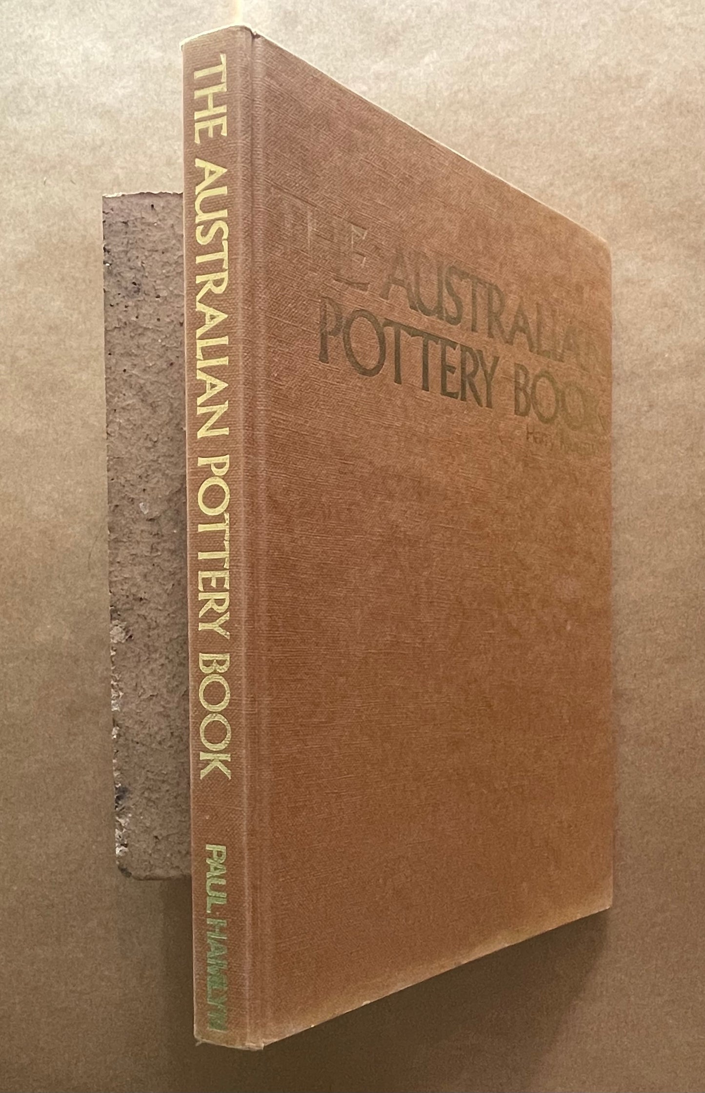 The Australian Pottery Book by Harry Memmott