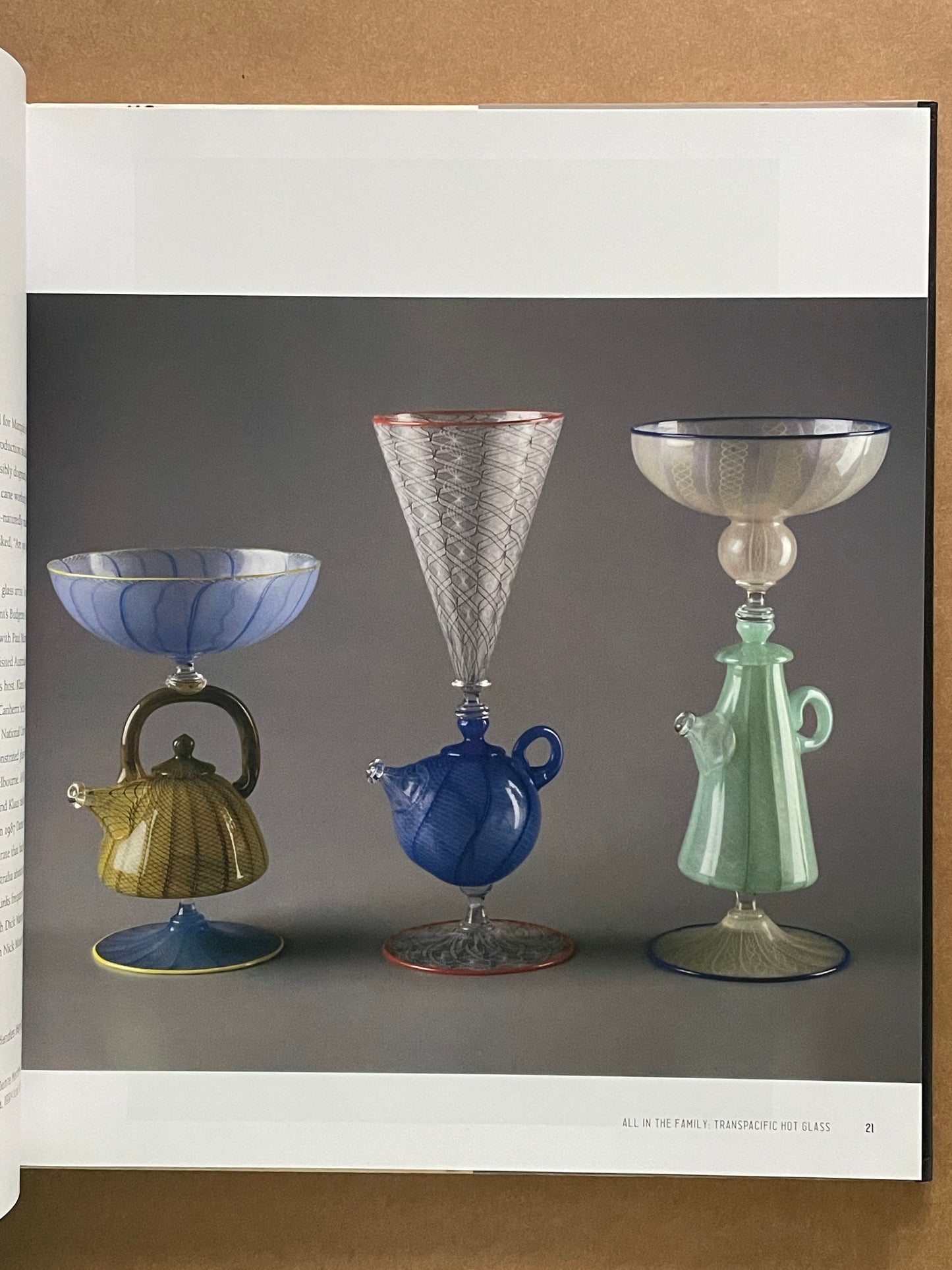 LINKS AUSTRALIAN GLASS AND THE PACIFIC NORTHWEST by Various Authors