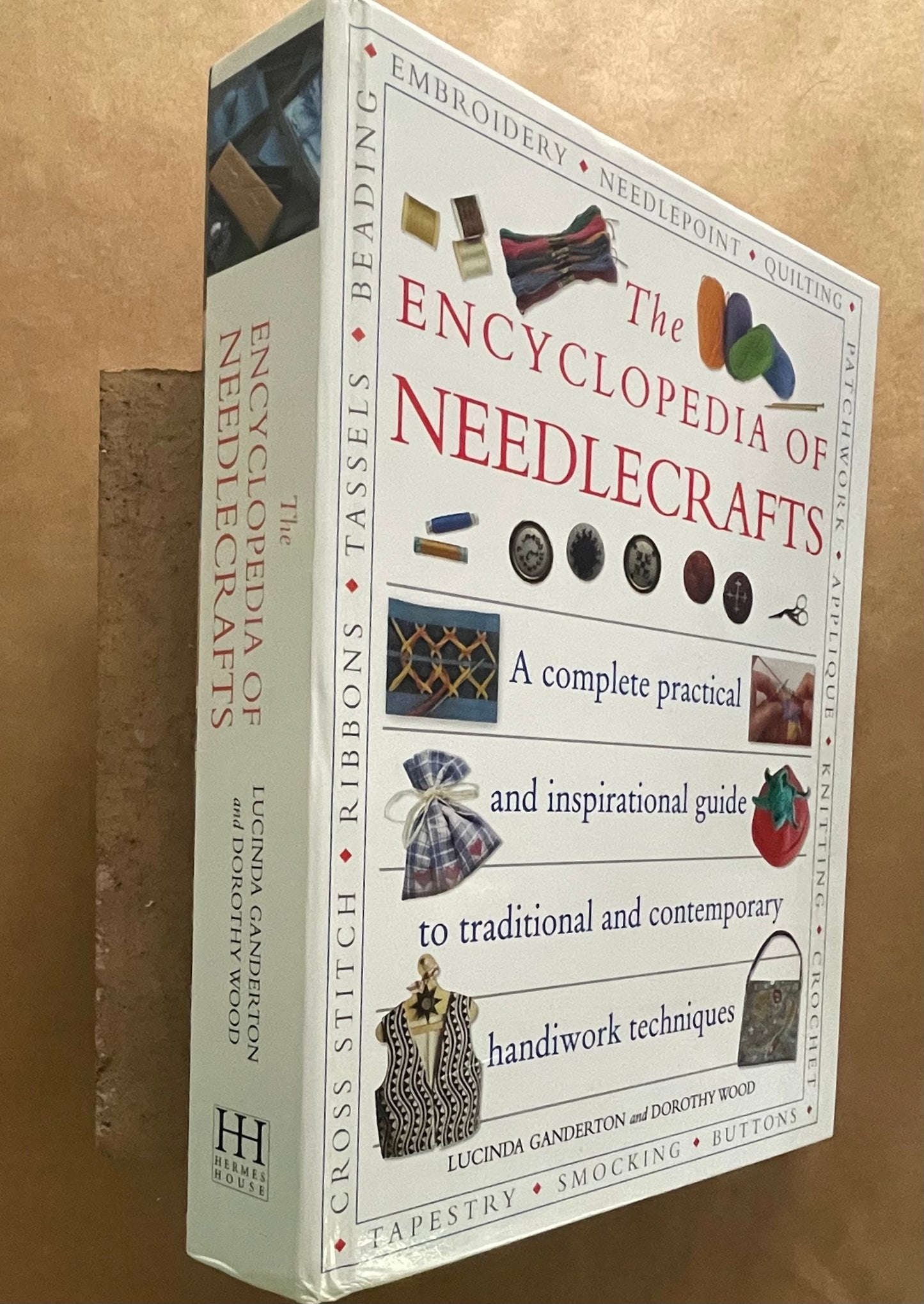 The Encyclopedia of Needlecrafts by Lucinda Ganderton, Dorothy Wood