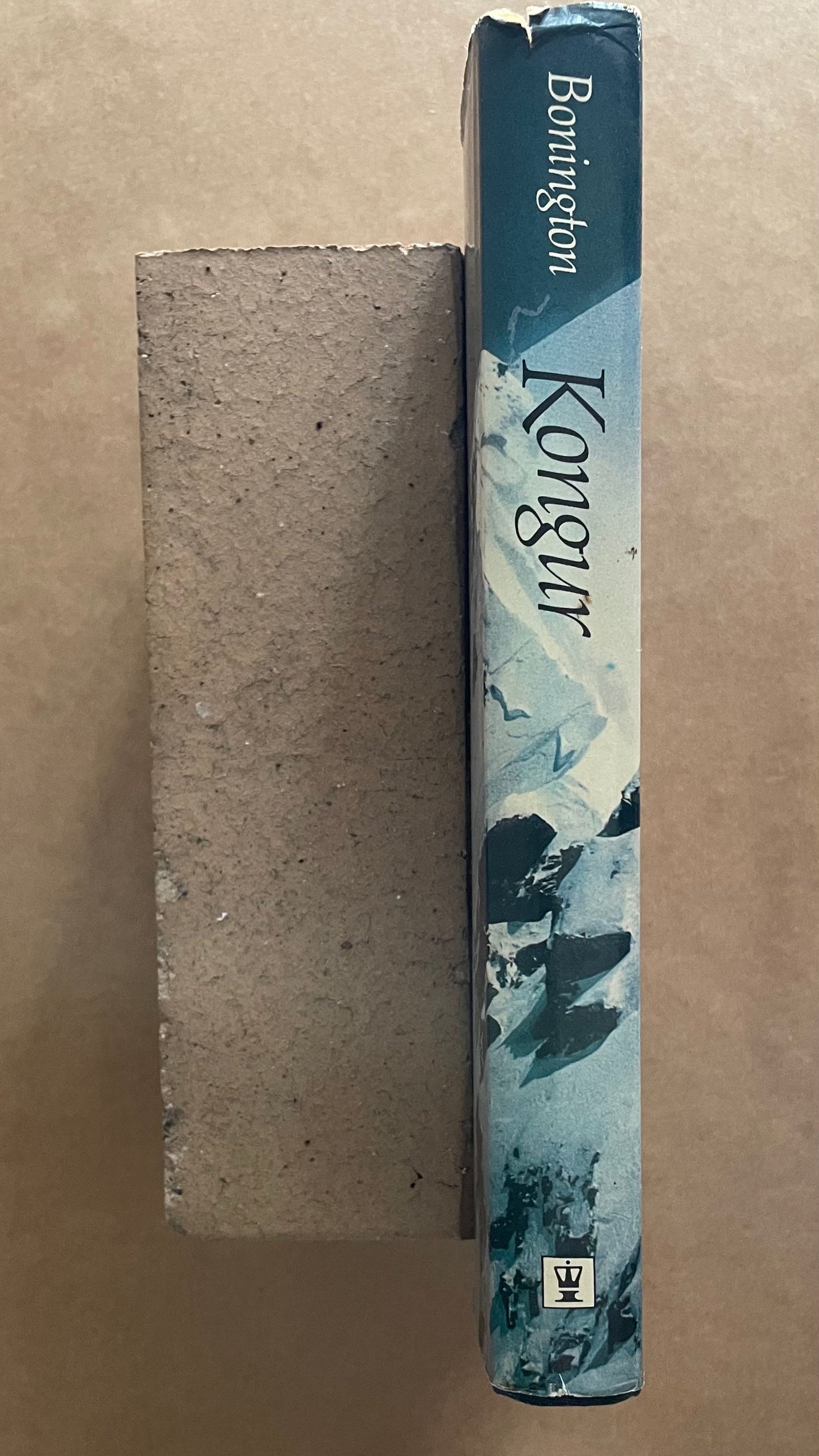 Kongur, China's Elusive Summit by Chris Bonington
