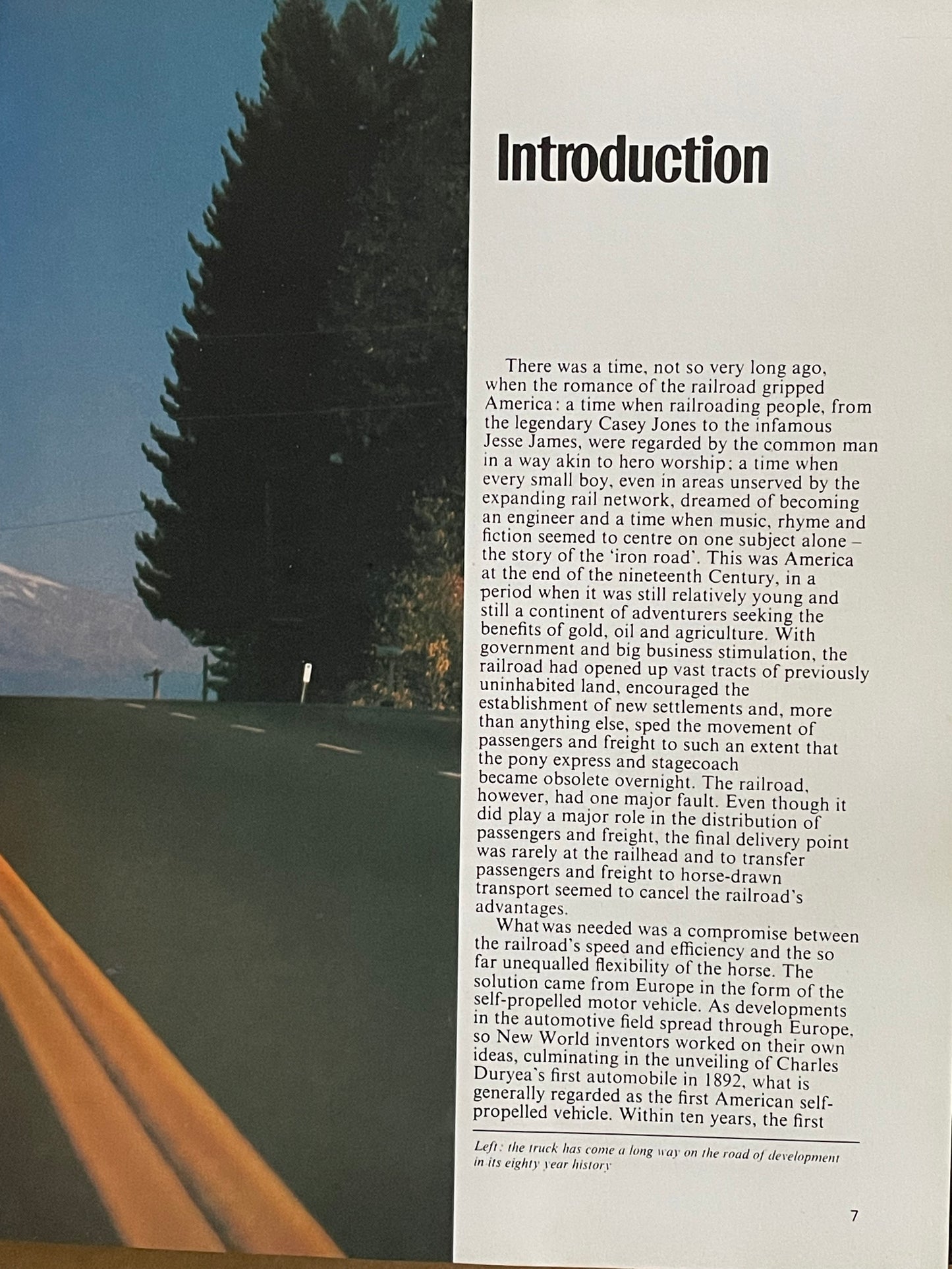 The Pictorial History of Trucks by Eric Gibbins, Graeme Ewens